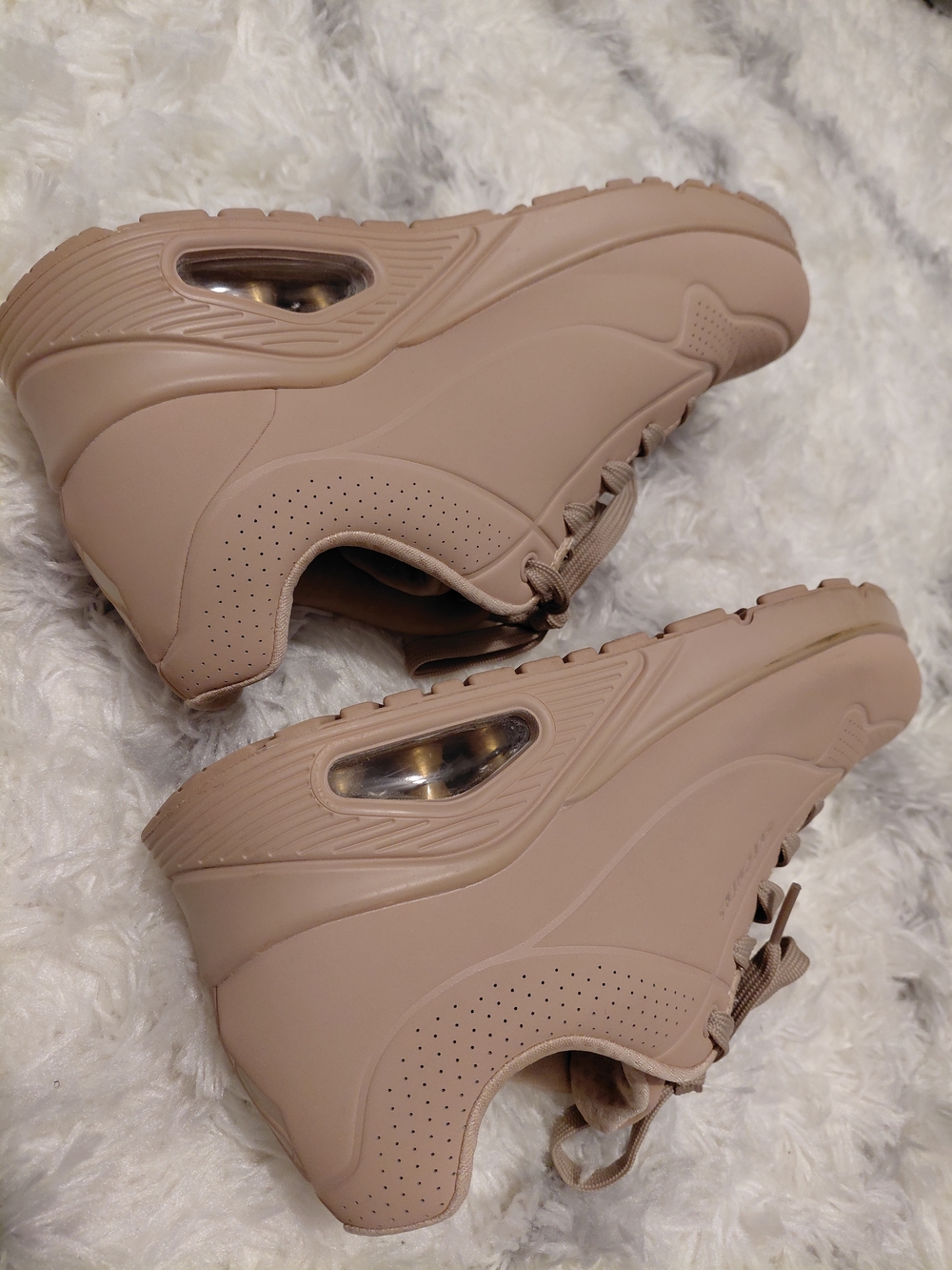 Skechers Women's Beige Casual Lace-Up Sneakers - Picture 10 of 10